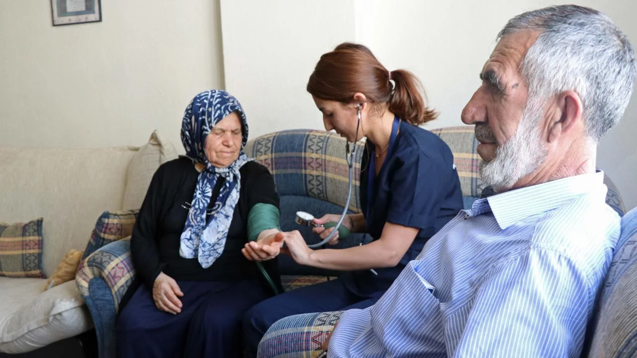 Ailede Bakım Veren Yaşlı: Tükenme ve Suçluluk
