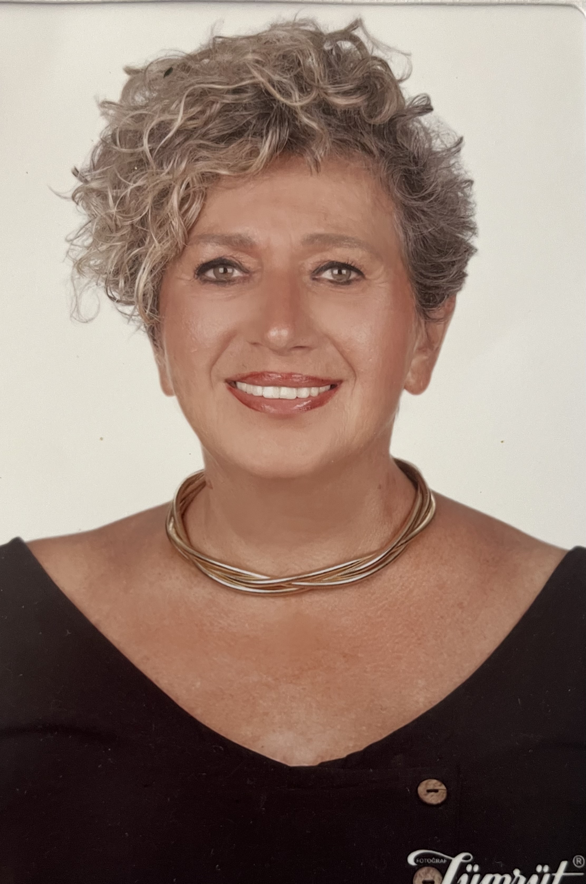 Candan Yazıcı - Aile ve Sosyal Yaşam Danışmanlığı